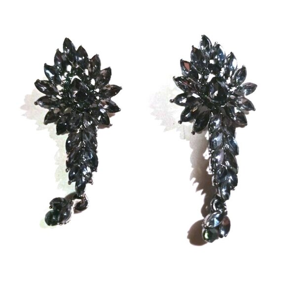 Elegant Smoke Colored Floral Earrings - Picture 1 of 3